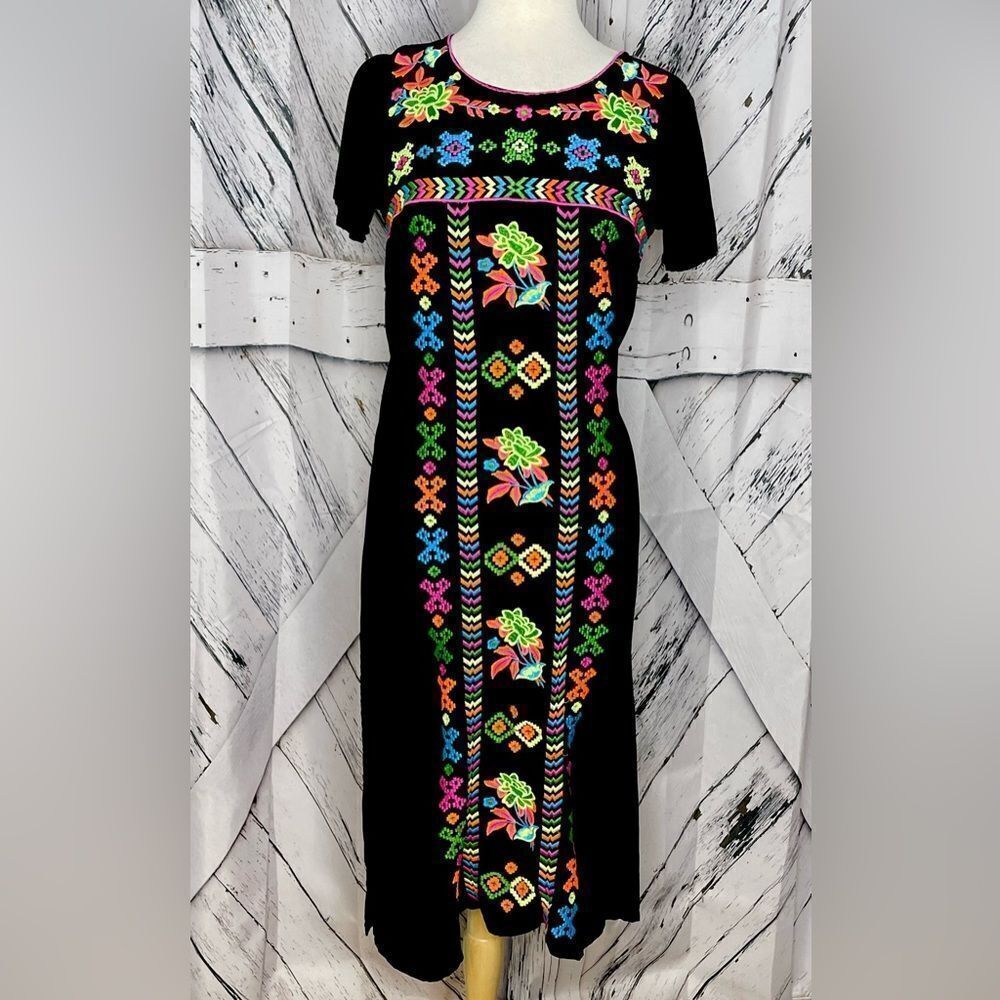 Shoreline Black Embroidered Floral Dress S